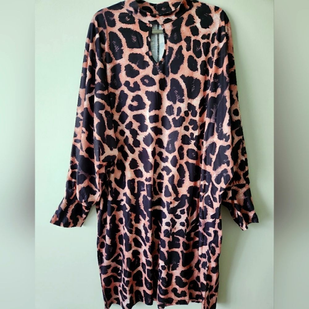 Dress Leopard Print USA SIZE 18  length 31 inch 3xl NEW With Long Sleeves